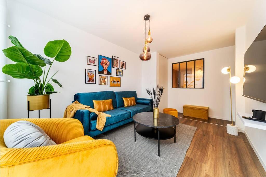 Le Cocon Retro-Chic A La Capitale Apartment Saint-Denis Bagian luar foto