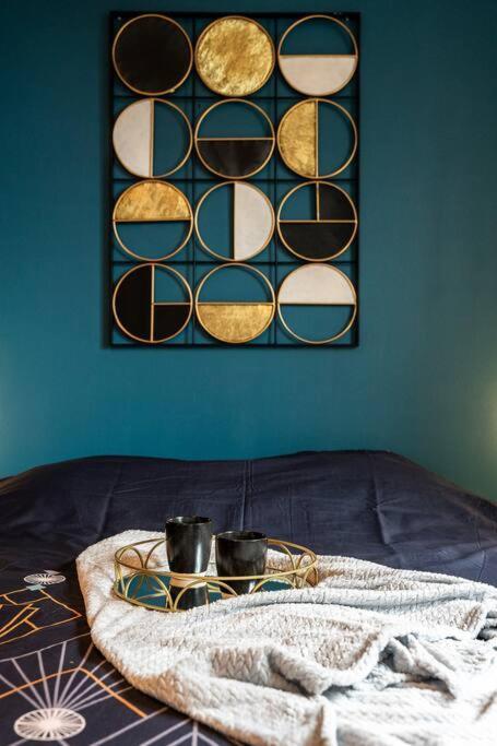 Le Cocon Retro-Chic A La Capitale Apartment Saint-Denis Bagian luar foto