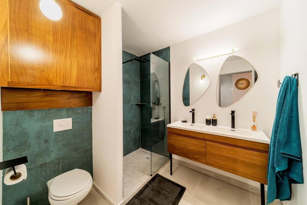 Le Cocon Retro-Chic A La Capitale Apartment Saint-Denis Bagian luar foto