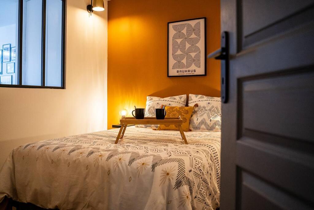Le Cocon Retro-Chic A La Capitale Apartment Saint-Denis Bagian luar foto